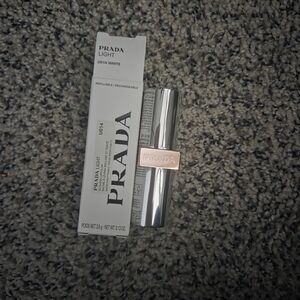 Prada light glowing lipcolor